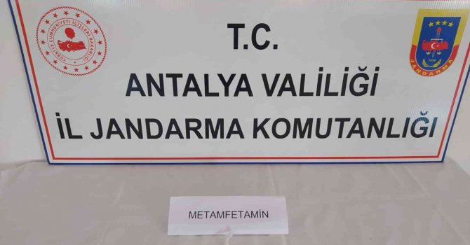 Yağma suçundan aranan şahıs uyuşturucuyla yakalandı