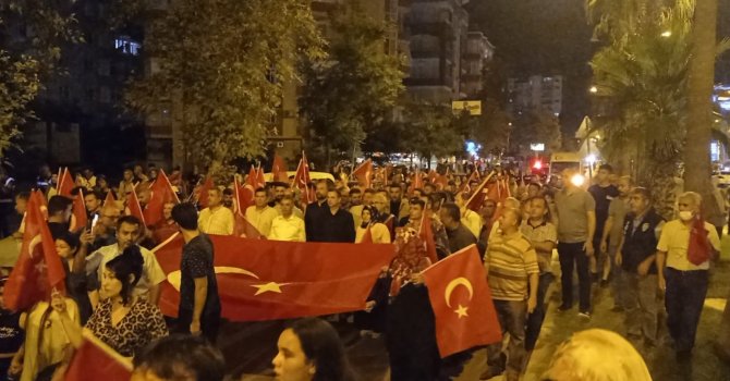 Kozan 15 Temmuz’da tek yürek