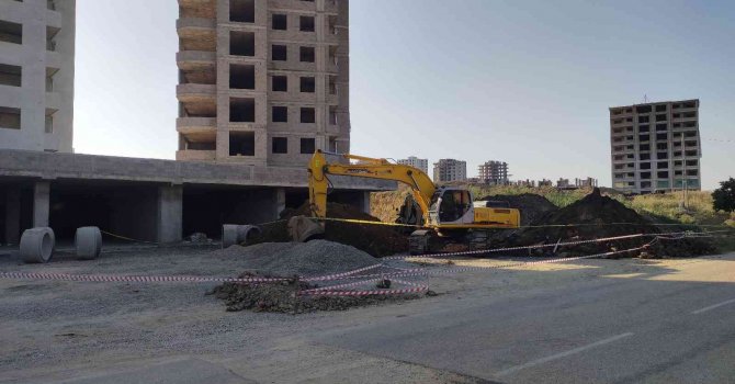 Adana’da inşaatta göçük: Mühendis ve işçi hayatını kaybetti