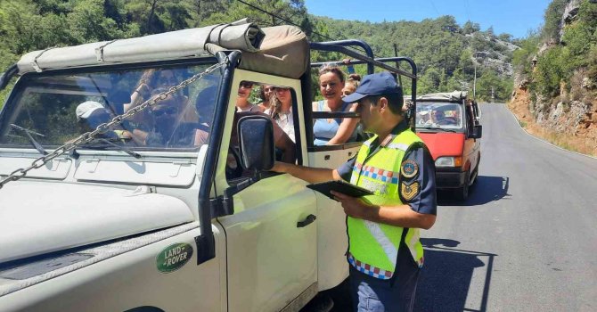 Safari araçları denetlendi