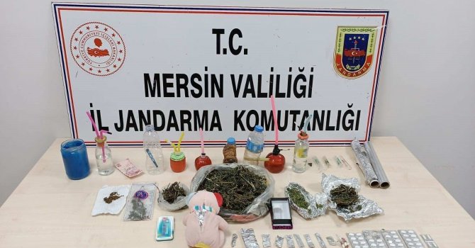 Mersin’de uyuşturucu operasyonu: 5 gözaltı