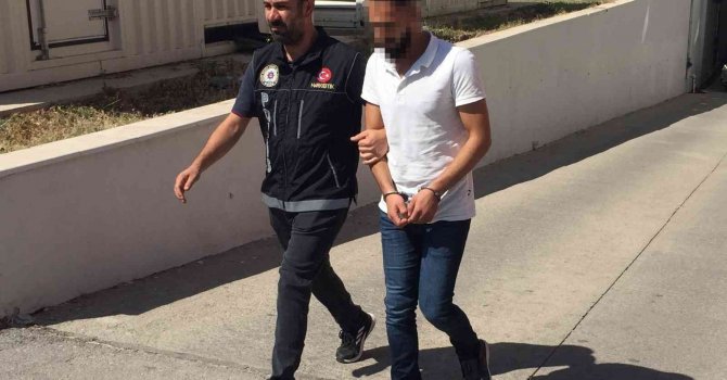 Zayıflama kürü içinde 23 kilo esrar ele geçirildi