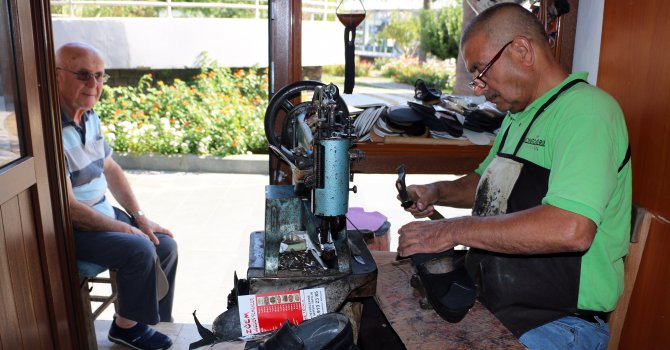 Ayakkabıcı esnafı Türel’e duacı