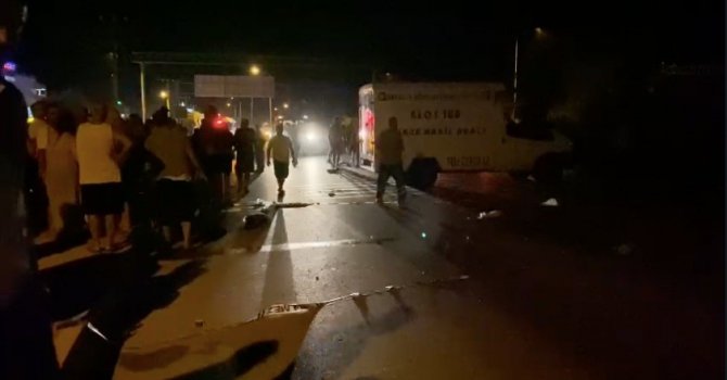 Antalya’da feci kaza:3 ölü