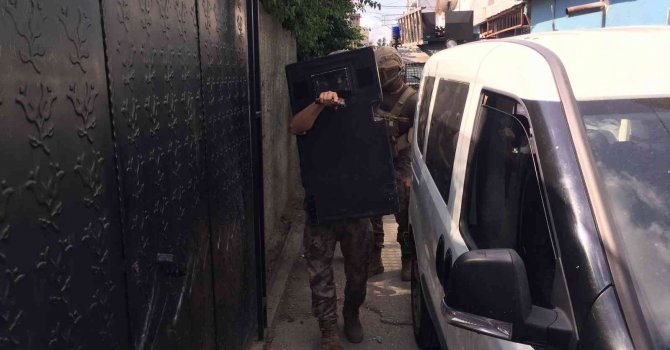 Özel harekatlı uyuşturucu baskını
