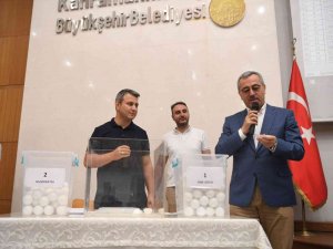 Sosyal konut projesiyle ilk kez ev sahibi oldular