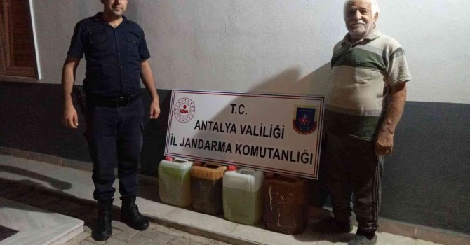 Akaryakıt hırsızları yakalandı, 80 litre mazot ve 20 litre benzin sahibine teslim edildi