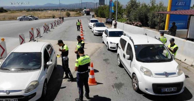 Hatay’da dron ile “kemerin ses getirsin” denetimi