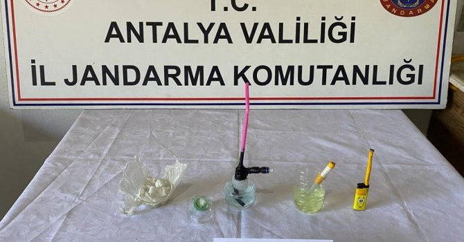 Antalya’ya tırda getirilen uyuşturucu Varan’a takıldı