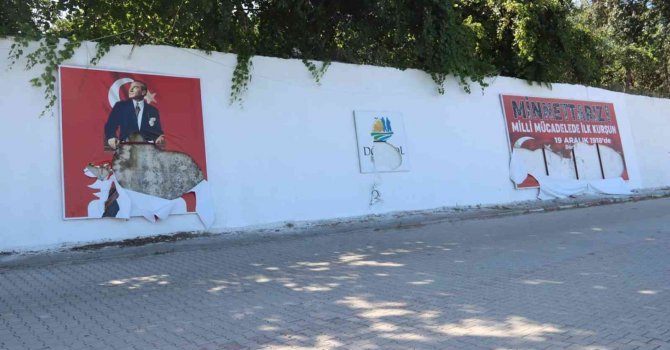 Dörtyol’da Milli Mücadele kahramanlarının resimleri tahrip edildi