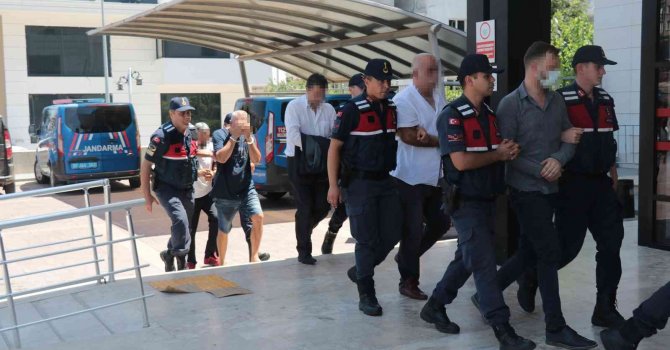 Sahte MİT’çilerin 4’ü tutuklandı