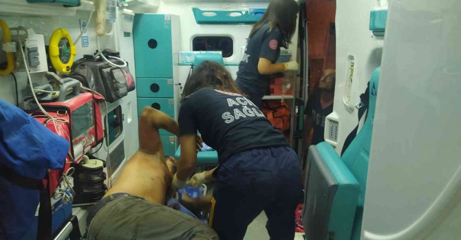 Otomobil tamircisi iş yerinde uğradığı silahlı saldırıda ağır yaralandı