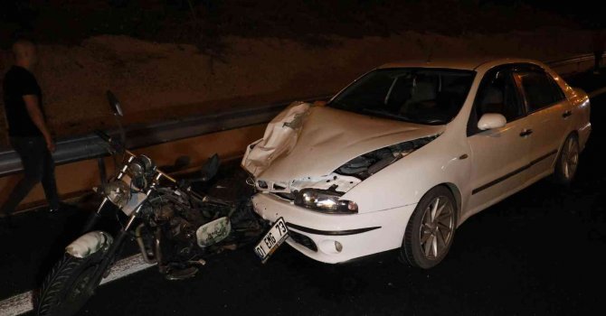 Adana’da otomobil motosiklete çarptı: 1 ölü 2 yaralı