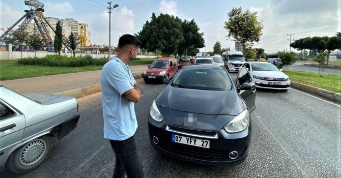 Bir anlık dalgınlığının faturası pahalıya patlıyordu