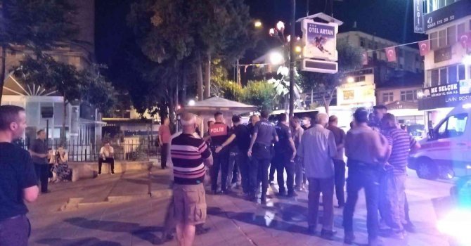 Isparta’da yelken bidonlu kavga kamerada