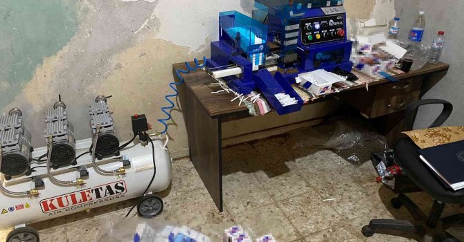 Adana’da 8 milyon 560 bin adet kaçak makaron ve doldurulmuş sigara ele geçirdi