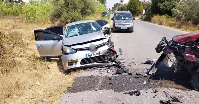 İki otomobil çarpıştı: 4 çocuk yaralandı