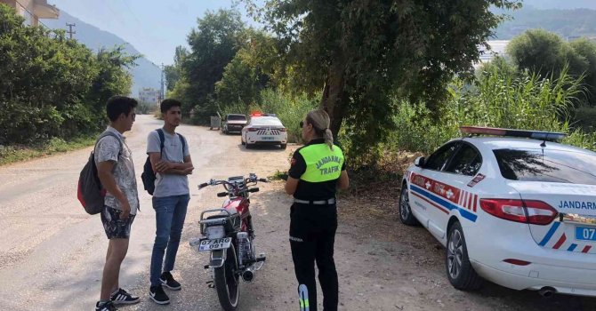 Antalya’da motosiklet denetimi: 320 sürücüye 260 bin TL ceza