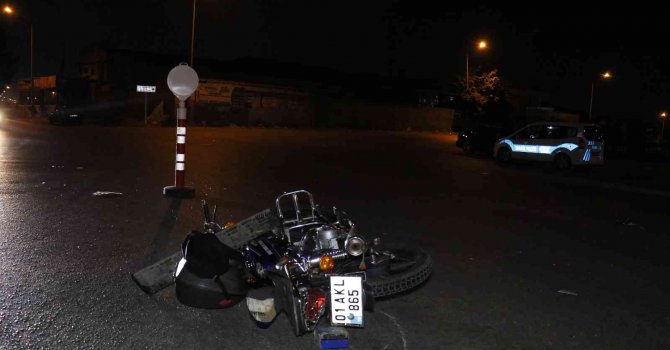 Adana’da cipe çarpan motosiklet sürücüsü öldü
