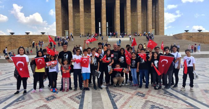 Muratpaşalı öğrenciler Anıtkabir’de
