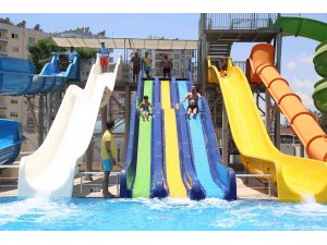 Yaz sıcakları Mezitli’de keyfe dönüşüyor