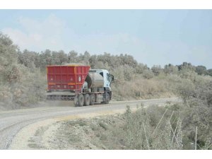 Mersin’de yol çalışmaları sürüyor