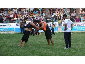 Hatay’da geleneksel Yayladağı Kültür ve Aba Güreşi Türkiye şampiyonası düzenlendi