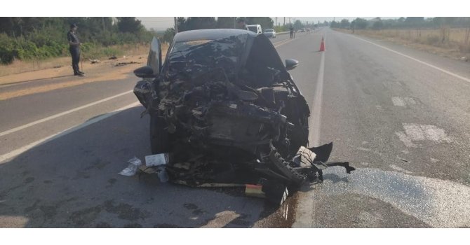 Otomobil buğday yüklü römorka arkadan çarptı: 4 yaralı