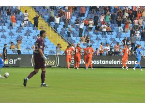 Spor Toto 1. Lig: Adanaspor : 1 - Tuzlaspor: 1 (Maç devam ediyor)
