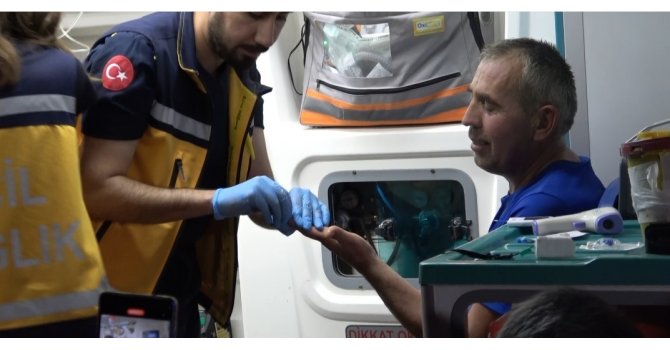 Isparta’da Yazılı Kanyonda mahsur kalan üç kişi kurtarıldı