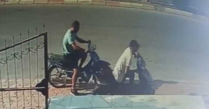 İş yerinin önüne park ettiği motosikletini çaldılar