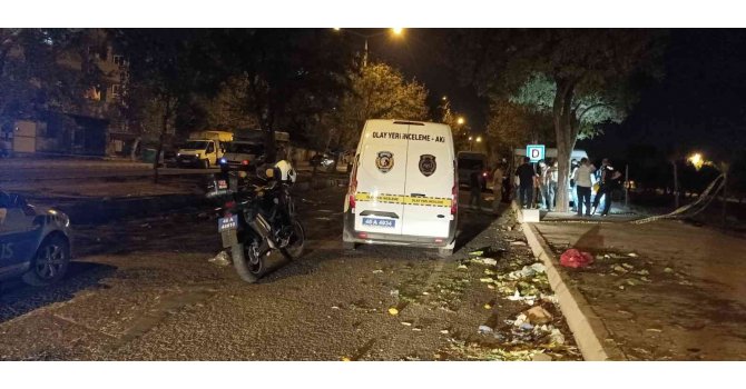 Pazar yerinde silahlı kavga: 2 yaralı