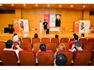 Manavgat Kent Tiyatrosu’ndan, ’İki Yakanın Hikayesi’