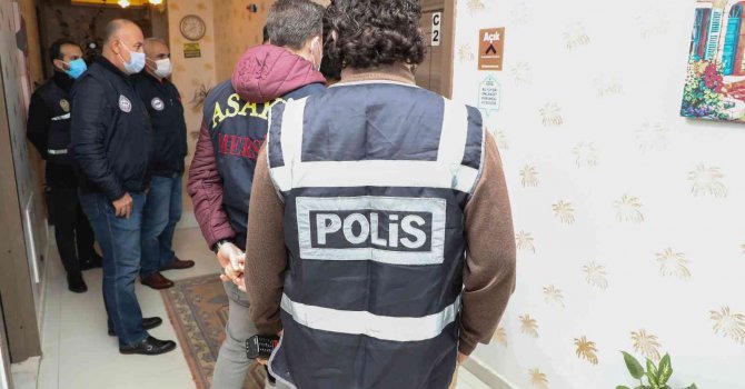 Mersin’de konaklama ve araç firmaları denetlendi