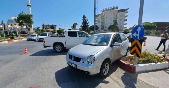 Kırmızı ışık ihlali kaza yaptırdı: 1 yaralı