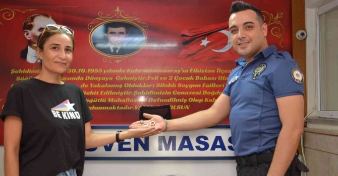 Eşinin evlilik hediyesi yüzüklerine polisin sayesinde kavuştu