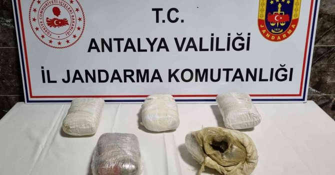 Antalya’da 5 kilogram toz esrar ele geçirildi