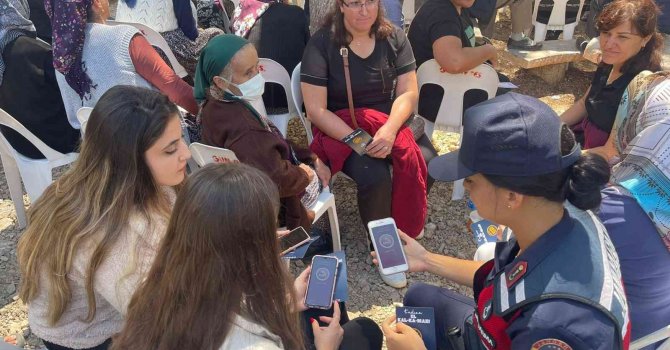 Jandarmanın KADES hassasiyeti