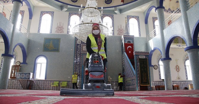 Döşemealtı'nda Kurban Bayramı hazırlıkları sürüyor