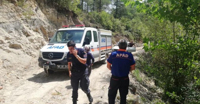Uçurumdan düşen adam hayatını kaybetti