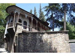 Kahramanmaraş’ın asırlık evleri zamana meydan okuyor