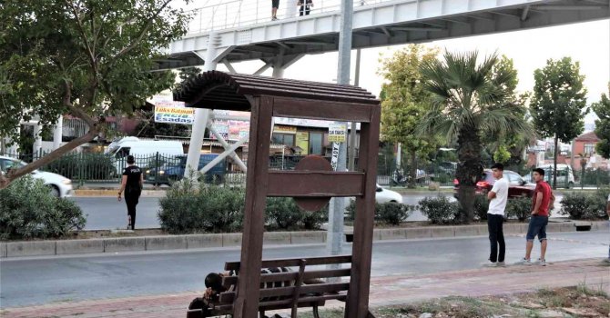 İntihar teşebbüsü ekipleri alarma geçirdi, onun ruhu bile duymadı