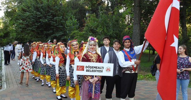 Çağlayan Lisesi Romanya’da Türkiye’yi temsil etti