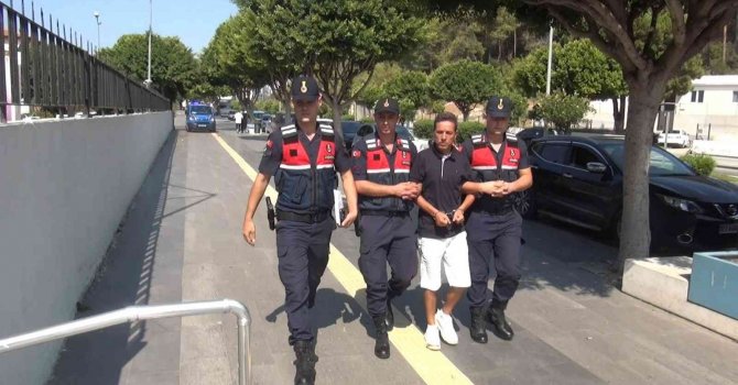 Karşısına işyeri açan arkadaşını konuşmaya götürüp silahla öldürdü