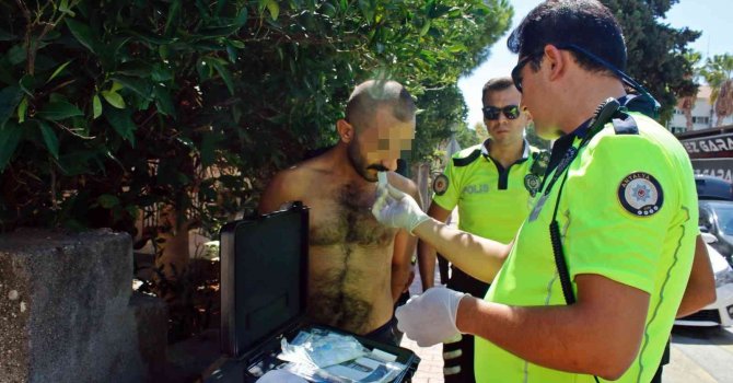 Uyuşturucunun etkisiyle ortalığı birbirine kattı, polise yakalanınca "Ne güzel kayıp gidecektim ama aksiyonu siz çıkardınız" dedi