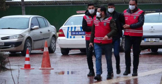Isparta’da 7 aylık hamile kadını kıskançlık nedeniyle öldürmüş