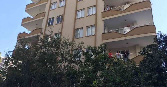 Hakim evinde tabancayla intihar etti