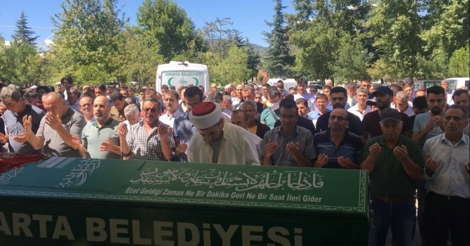 Tır kazasında hayatını kaybeden 15 yaşındaki çocuk gözyaşları arasında toprağa verildi