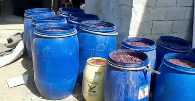 Hatay’da 4 bin 250 litre sahte içki ele geçirildi