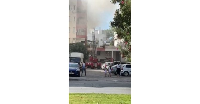 Çakmakla oynayan küçük çocuk evi yaktı